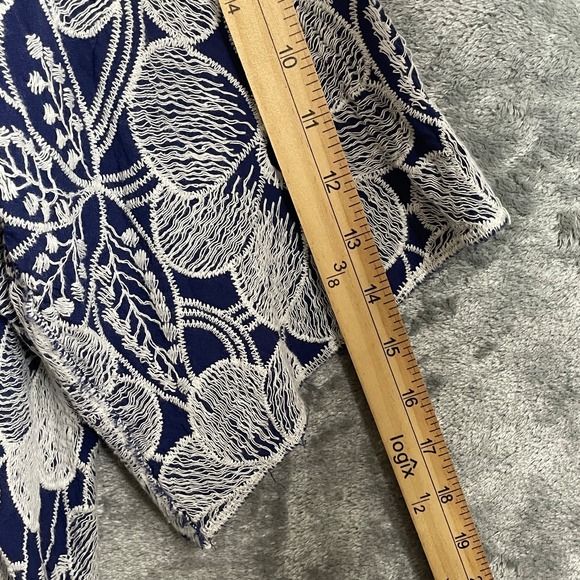 Kindred Anthro Top Size 2X Blue White Floral Embroidered Short Sleeve Boho Shirt - Picture 10 of 10